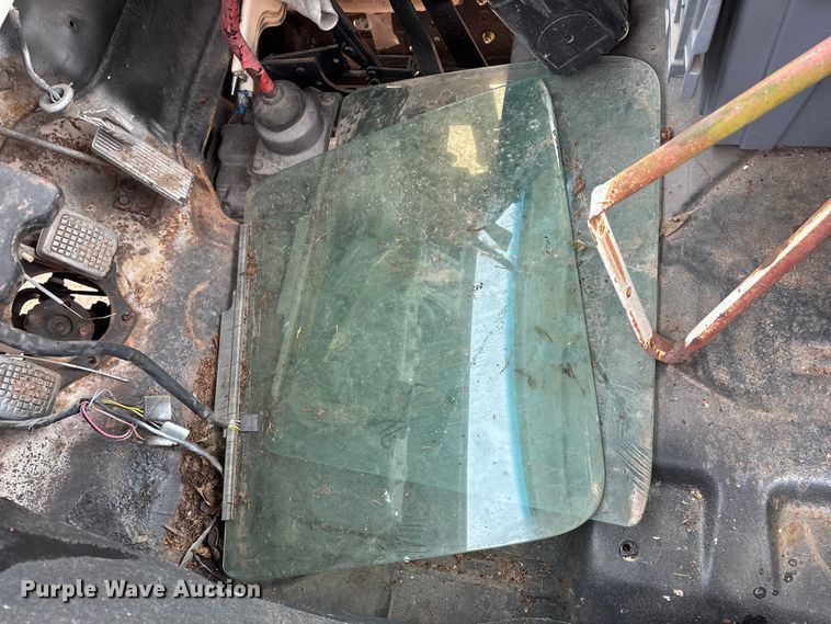 image for item FG0101 1976 Ford F600 tow truck