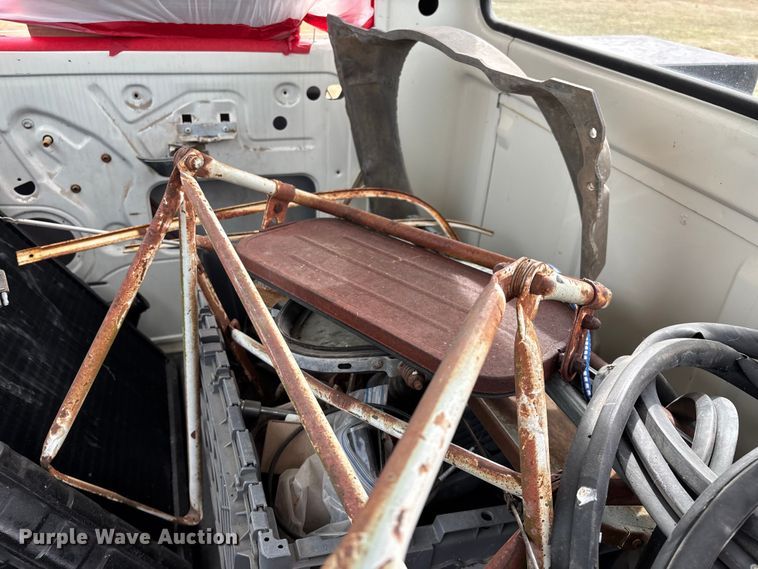 image for item FG0101 1976 Ford F600 tow truck