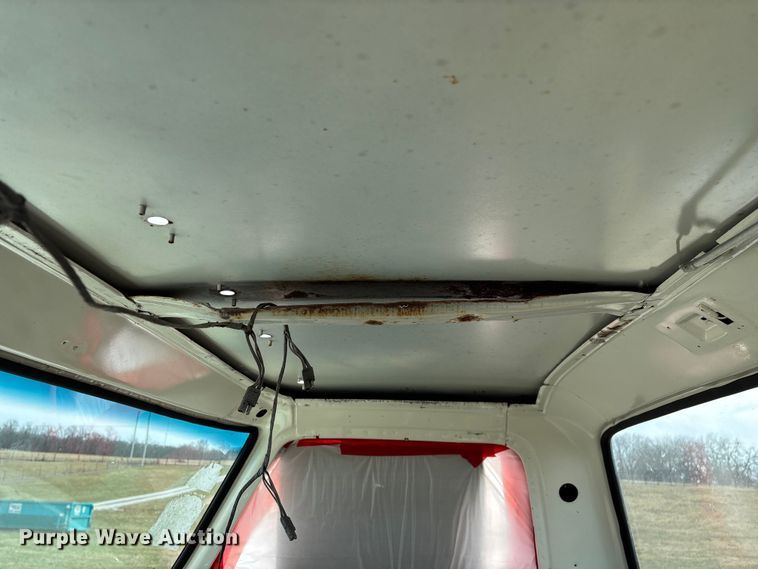 image for item FG0101 1976 Ford F600 tow truck