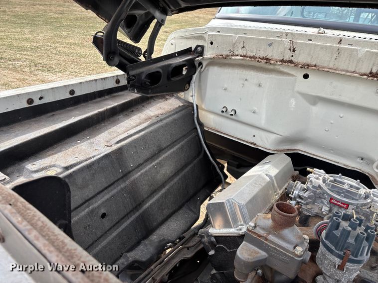 image for item FG0101 1976 Ford F600 tow truck