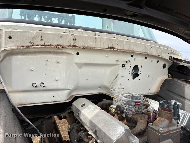 image for item FG0101 1976 Ford F600 tow truck