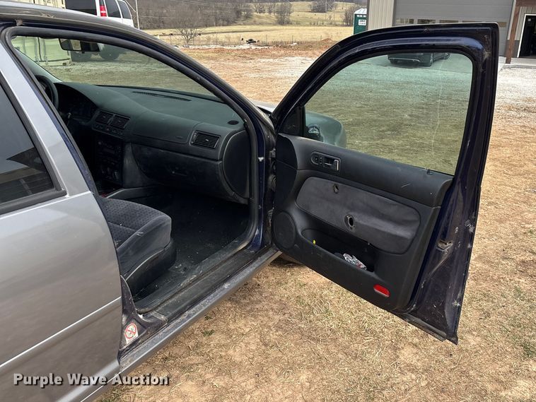 image for item FG0102 2000 Volkswagen Golf 