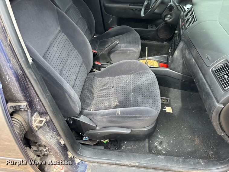 image for item FG0102 2000 Volkswagen Golf 