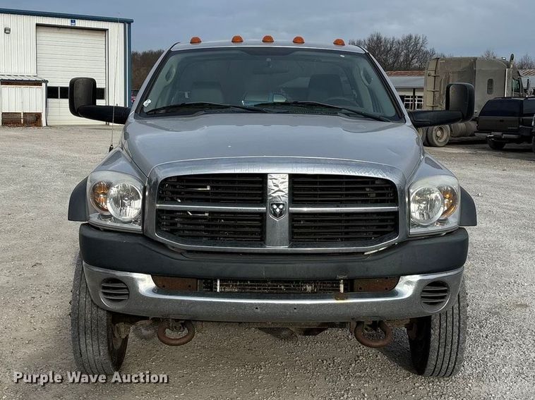 image for item FG0107 2008 Dodge Ram 5500  truck cab and chassis