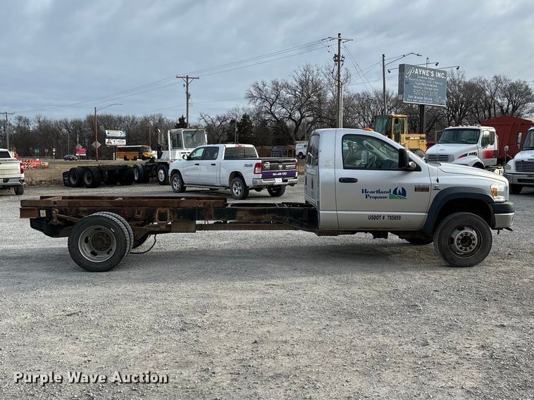 image for item FG0107 2008 Dodge Ram 5500  truck cab and chassis