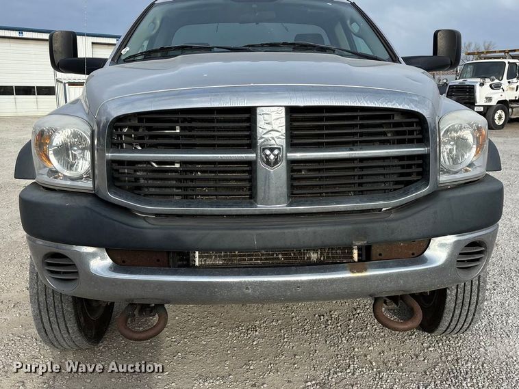 image for item FG0107 2008 Dodge Ram 5500  truck cab and chassis
