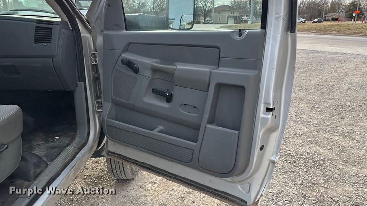 image for item FG0107 2008 Dodge Ram 5500  truck cab and chassis