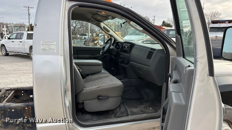 image for item FG0107 2008 Dodge Ram 5500  truck cab and chassis