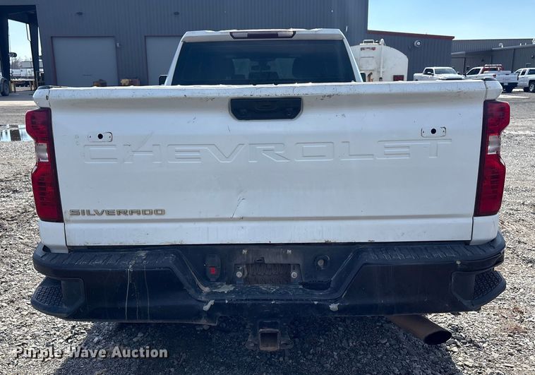 image for item FI0146 2021 Chevrolet Silverado 3500HD Crew Cab pickup truck