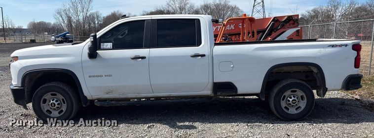 image for item FI0146 2021 Chevrolet Silverado 3500HD Crew Cab pickup truck