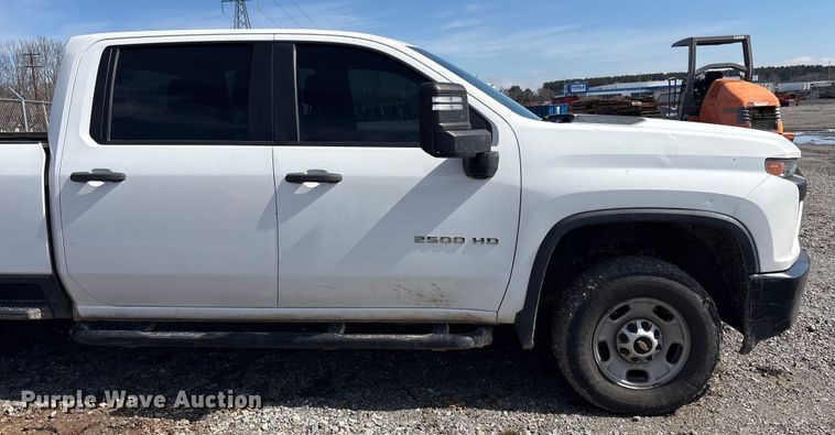 image for item FI0146 2021 Chevrolet Silverado 3500HD Crew Cab pickup truck