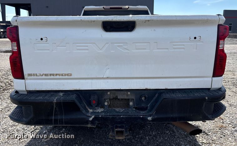 image for item FI0146 2021 Chevrolet Silverado 3500HD Crew Cab pickup truck