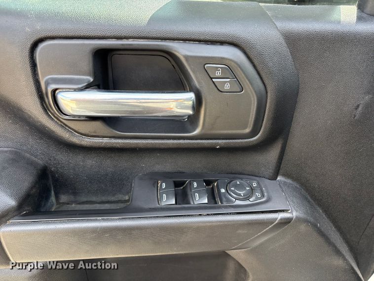 image for item FI0146 2021 Chevrolet Silverado 3500HD Crew Cab pickup truck