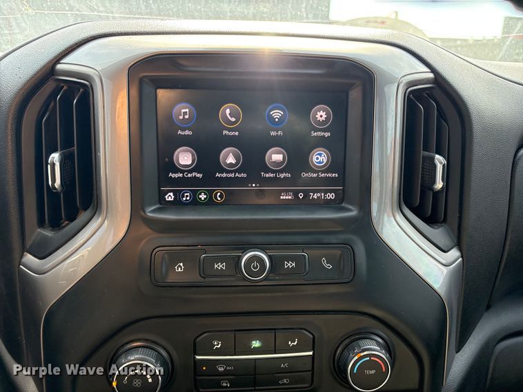 image for item FI0146 2021 Chevrolet Silverado 3500HD Crew Cab pickup truck