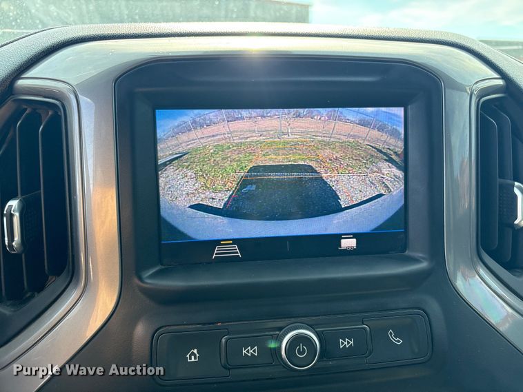 image for item FI0146 2021 Chevrolet Silverado 3500HD Crew Cab pickup truck