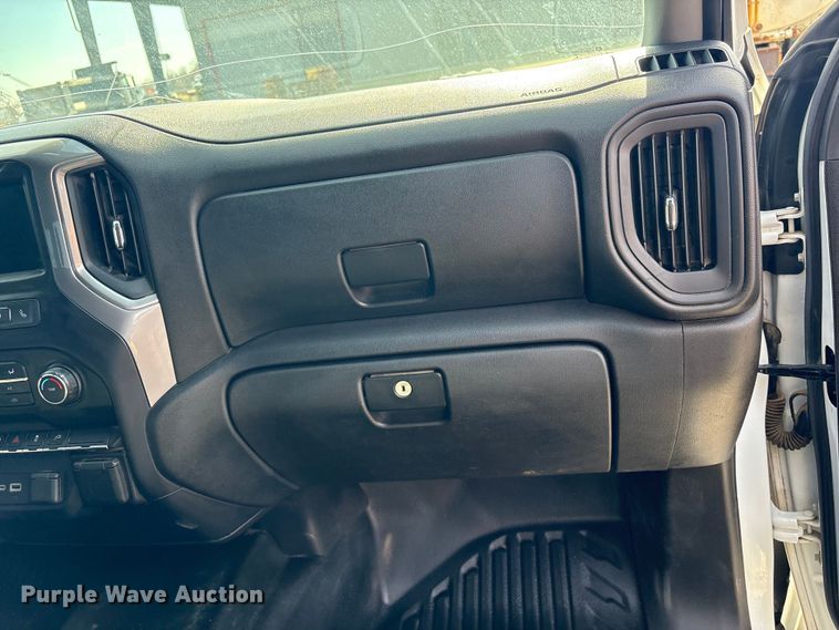 image for item FI0146 2021 Chevrolet Silverado 3500HD Crew Cab pickup truck