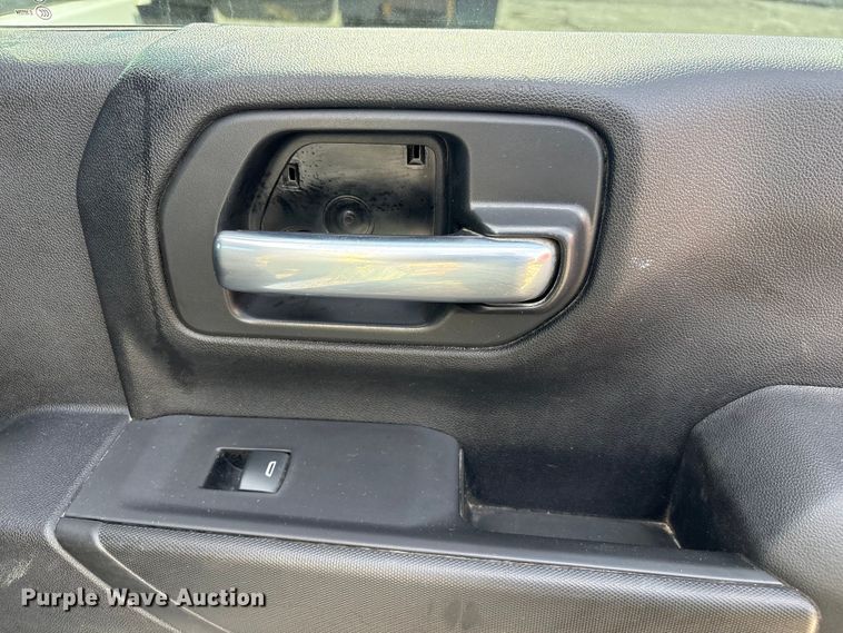 image for item FI0146 2021 Chevrolet Silverado 3500HD Crew Cab pickup truck