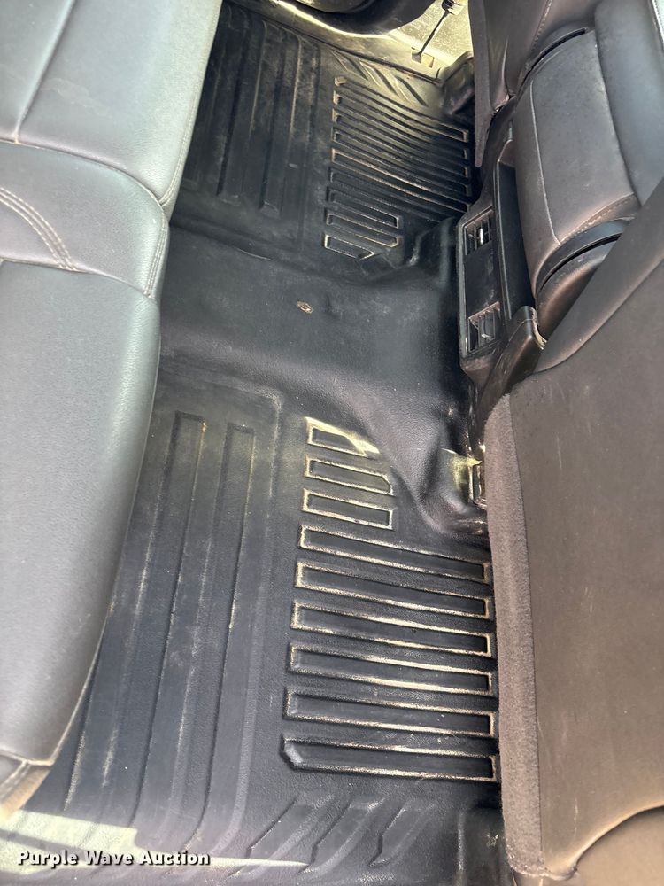 image for item FI0146 2021 Chevrolet Silverado 3500HD Crew Cab pickup truck