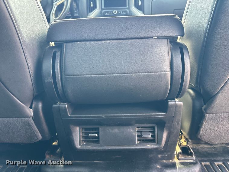 image for item FI0146 2021 Chevrolet Silverado 3500HD Crew Cab pickup truck