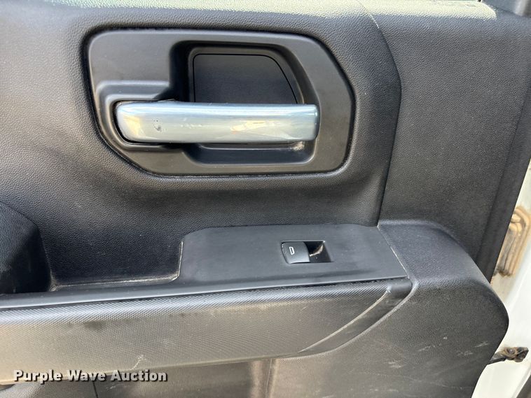 image for item FI0146 2021 Chevrolet Silverado 3500HD Crew Cab pickup truck