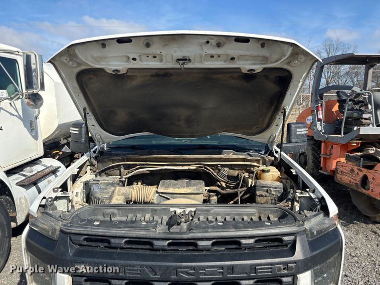 image for item FI0146 2021 Chevrolet Silverado 3500HD Crew Cab pickup truck