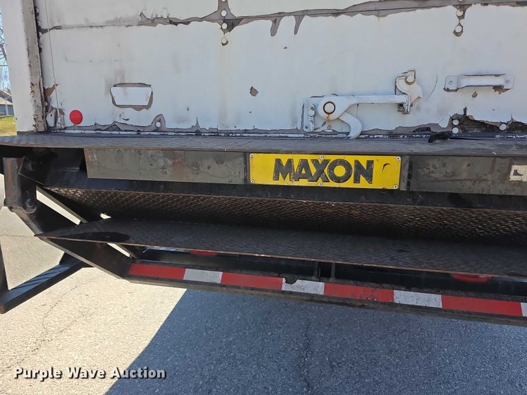 image for item FI0896 2003 Chevy C6500 box truck