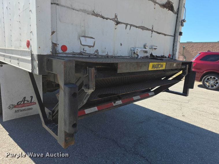 image for item FI0896 2003 Chevy C6500 box truck