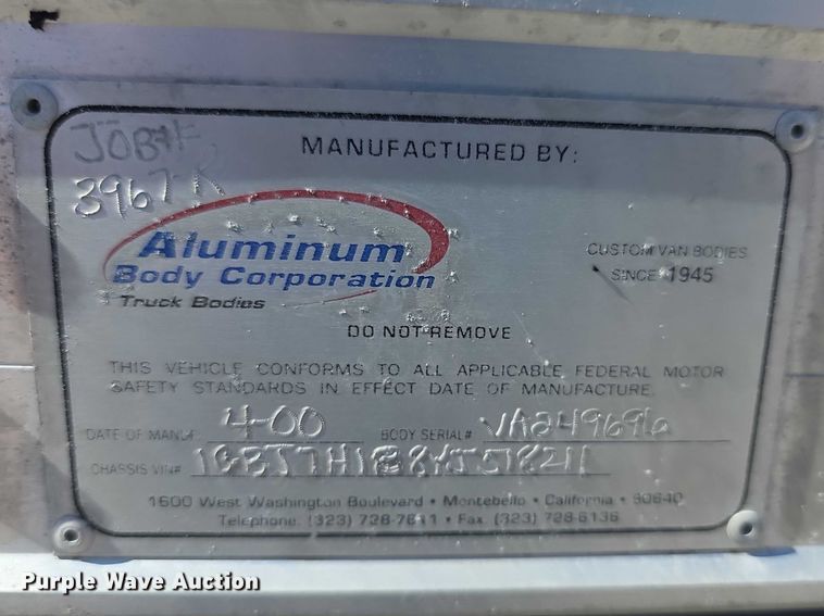 image for item FI0896 2003 Chevy C6500 box truck