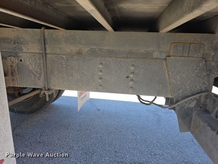 image for item FI0896 2003 Chevy C6500 box truck