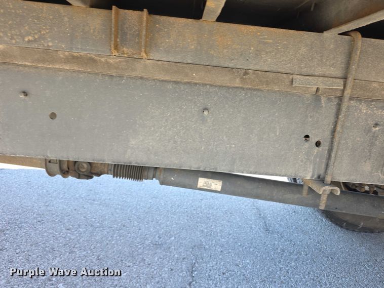 image for item FI0896 2003 Chevy C6500 box truck