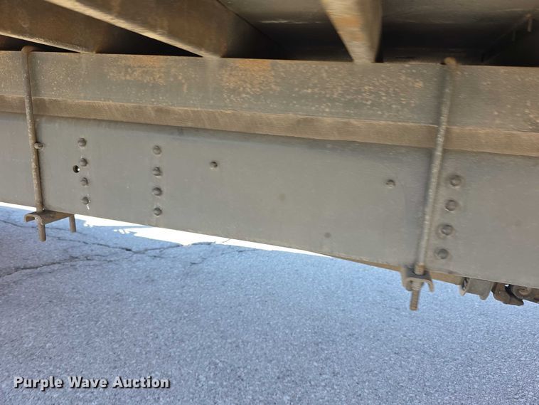 image for item FI0896 2003 Chevy C6500 box truck