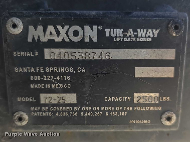 image for item FI0896 2003 Chevy C6500 box truck