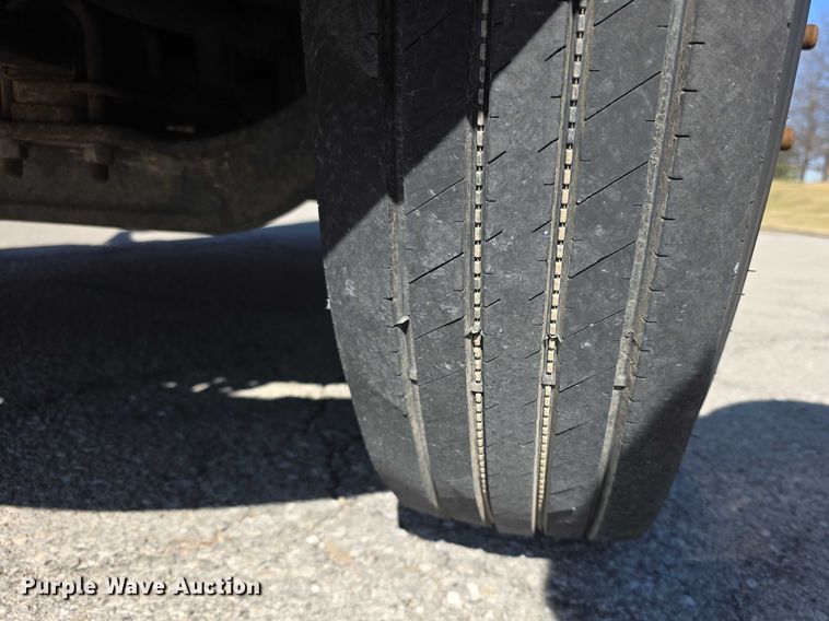 image for item FI0896 2003 Chevy C6500 box truck