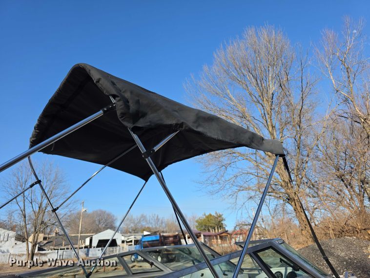 image for item FI0898 1993 Mariah  boat