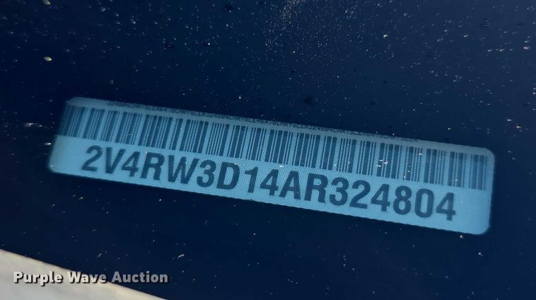 image for item FI0899 2010 Volkswagon Routan SE van