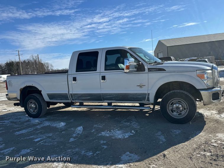 image for item FK0004 2011 Ford F250 Super Duty Crew Cab pickup truck