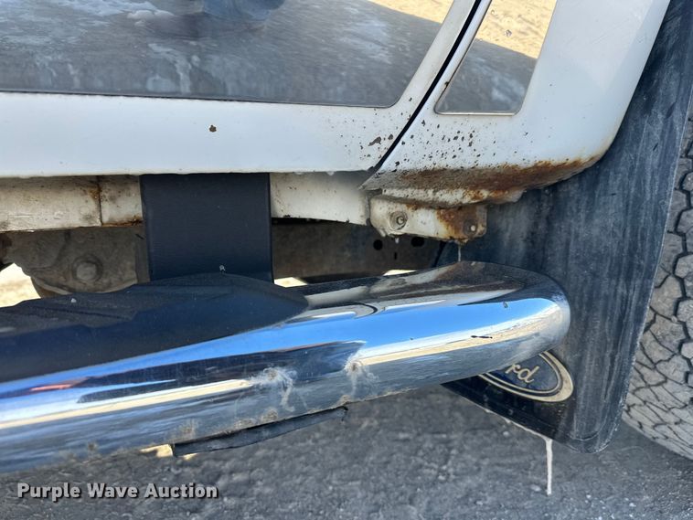 image for item FK0004 2011 Ford F250 Super Duty Crew Cab pickup truck