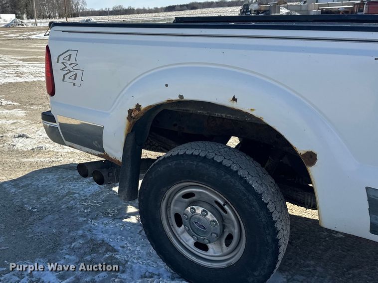 image for item FK0004 2011 Ford F250 Super Duty Crew Cab pickup truck