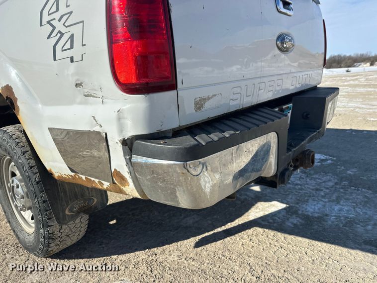 image for item FK0004 2011 Ford F250 Super Duty Crew Cab pickup truck