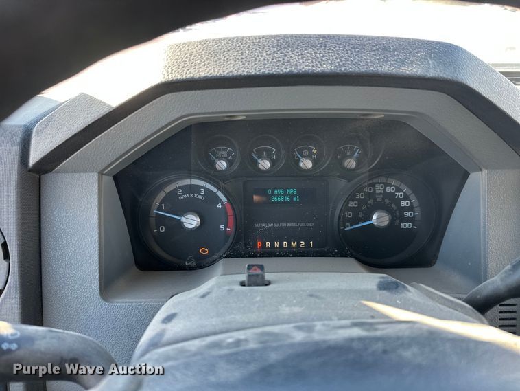 image for item FK0004 2011 Ford F250 Super Duty Crew Cab pickup truck