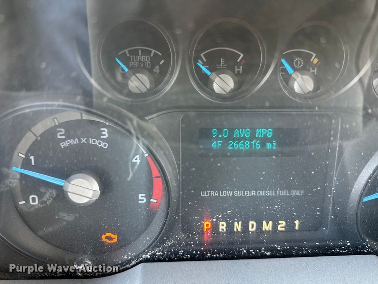 image for item FK0004 2011 Ford F250 Super Duty Crew Cab pickup truck