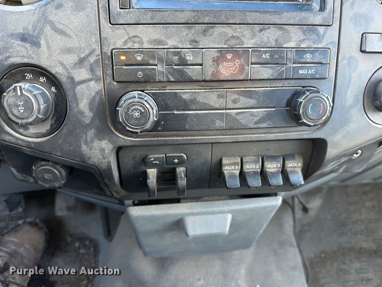 image for item FK0004 2011 Ford F250 Super Duty Crew Cab pickup truck