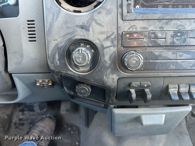 image for item FK0004 2011 Ford F250 Super Duty Crew Cab pickup truck