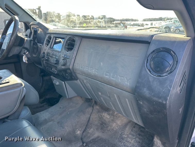 image for item FK0004 2011 Ford F250 Super Duty Crew Cab pickup truck