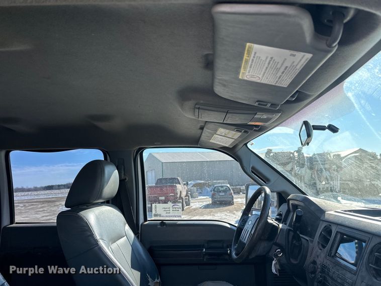 image for item FK0004 2011 Ford F250 Super Duty Crew Cab pickup truck