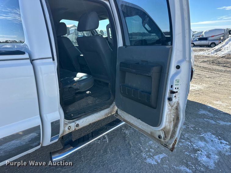 image for item FK0004 2011 Ford F250 Super Duty Crew Cab pickup truck