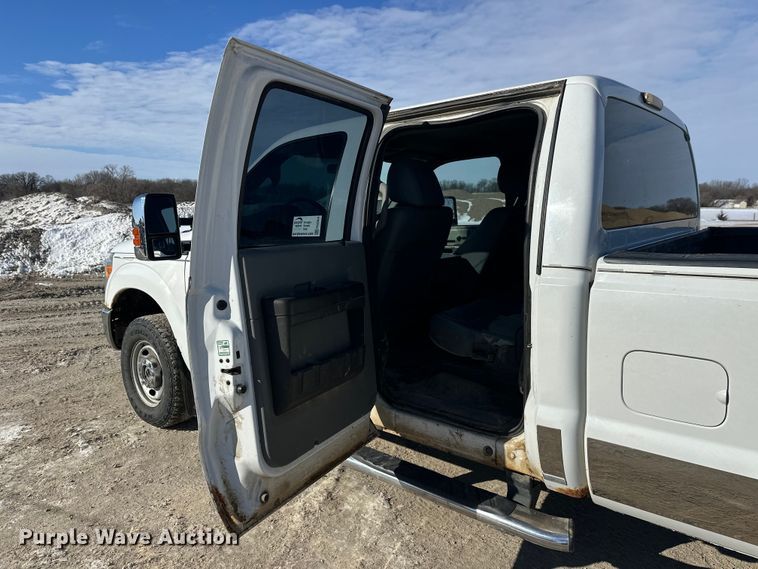 image for item FK0004 2011 Ford F250 Super Duty Crew Cab pickup truck