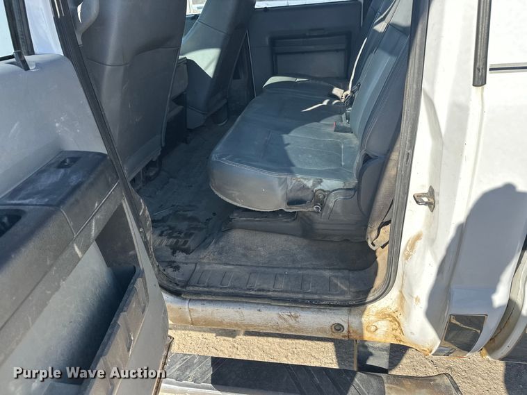 image for item FK0004 2011 Ford F250 Super Duty Crew Cab pickup truck