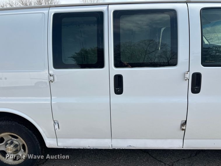 image for item FK0005 2008 Chevrolet Express van