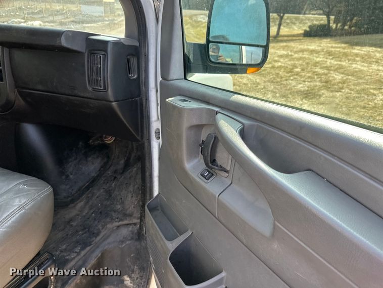 image for item FK0006 2011 Chevrolet Express van